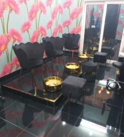 Royal Care Beauty Center